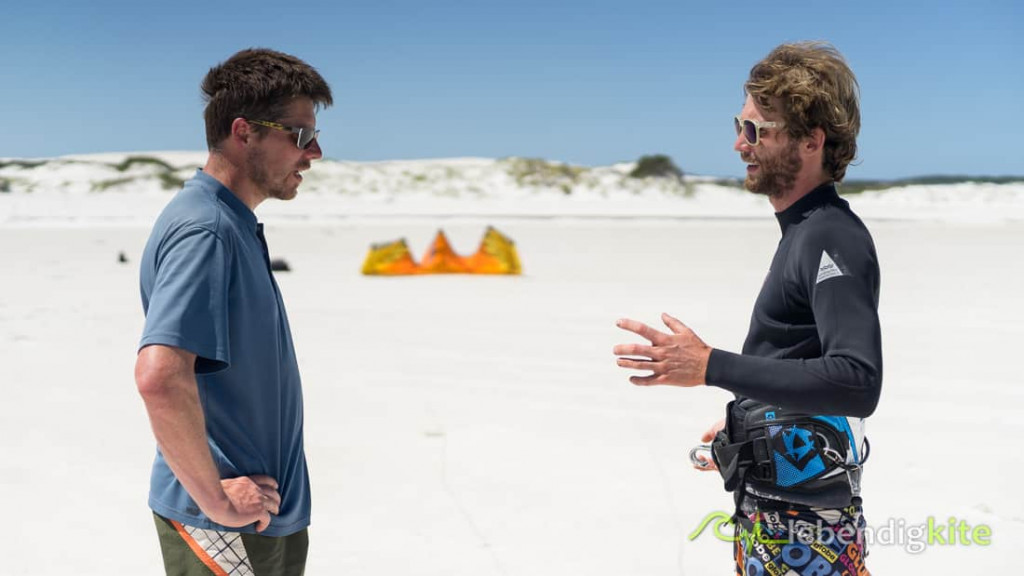 learn kitesurfing lessons Exmouth kitesafari Australia